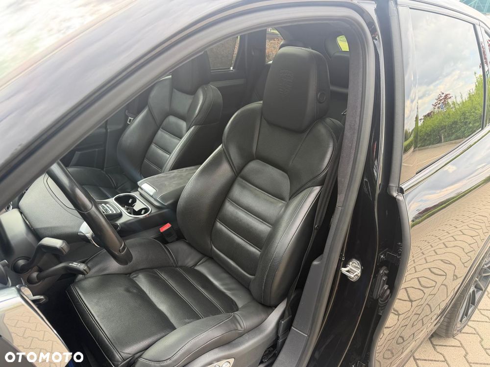Porsche Cayenne - 6