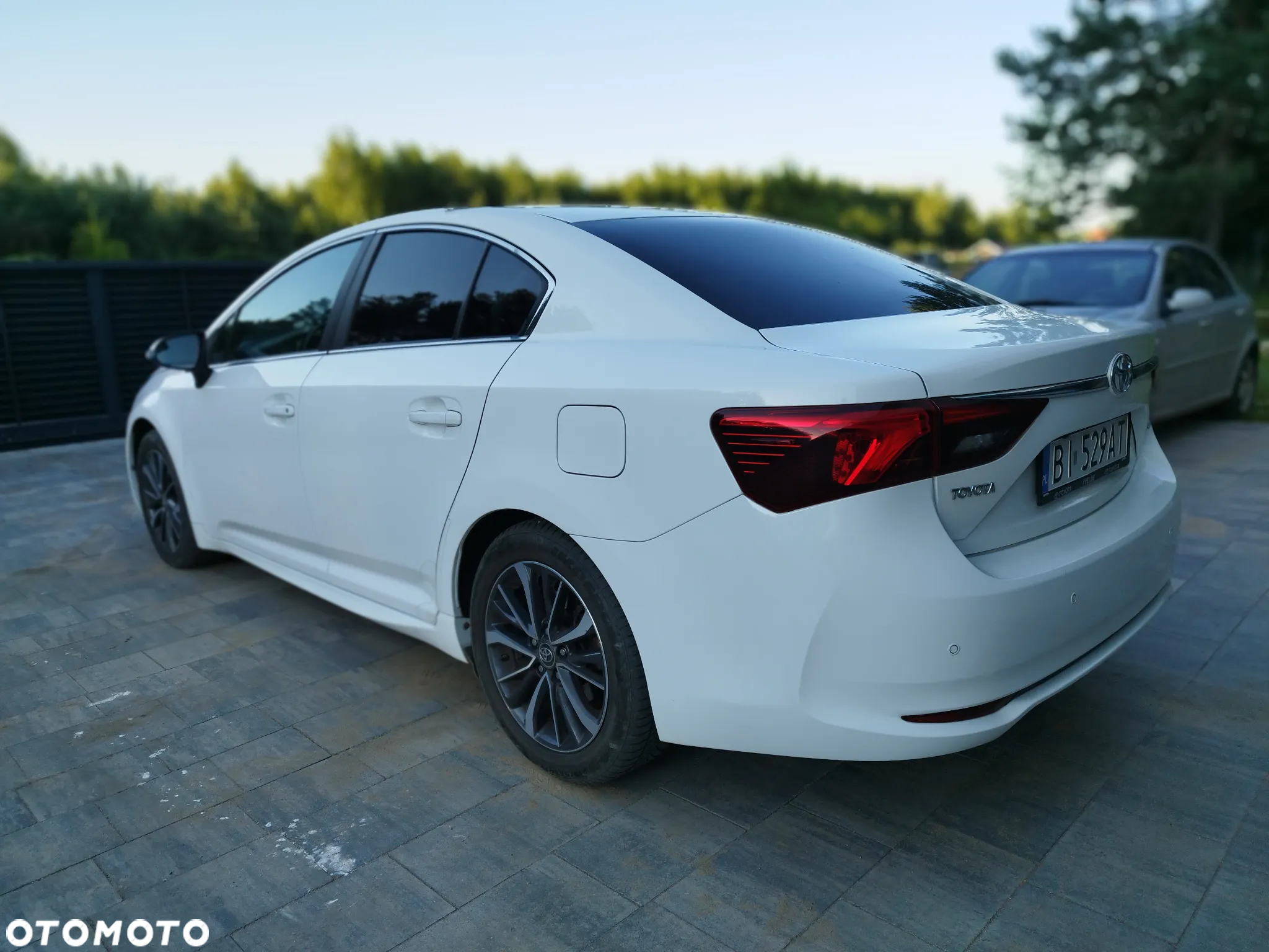 Toyota Avensis 1.8 Comfort - 4
