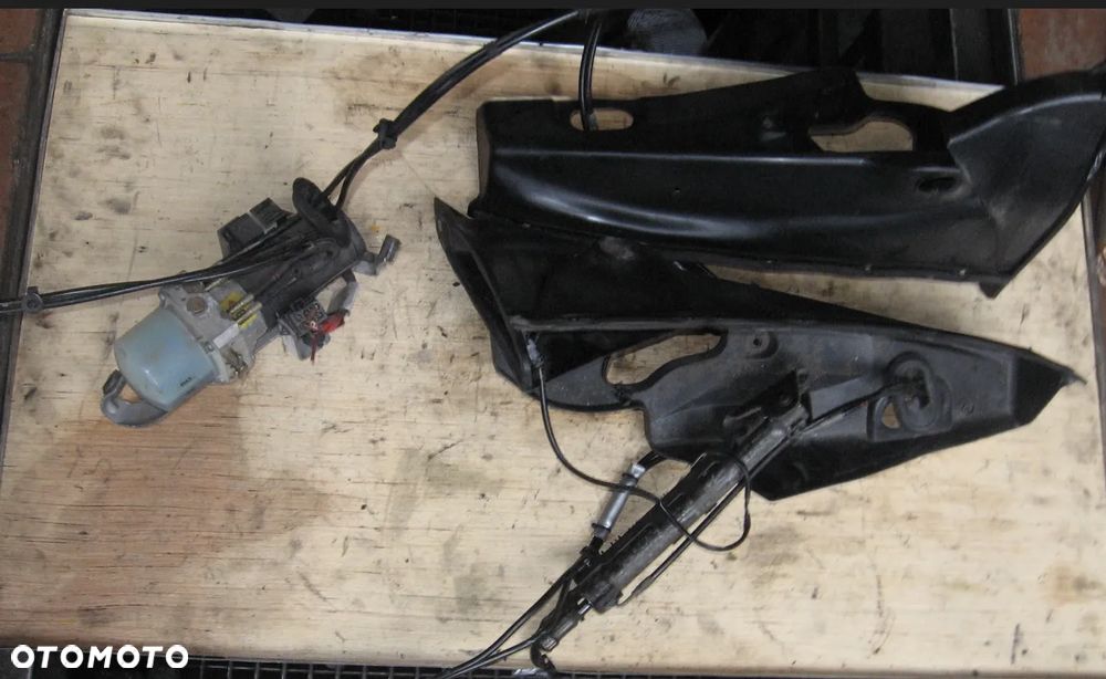 siłownik pompa dachu osłona NEW BEETLE CABRIO VOLKSWAGEN - 1