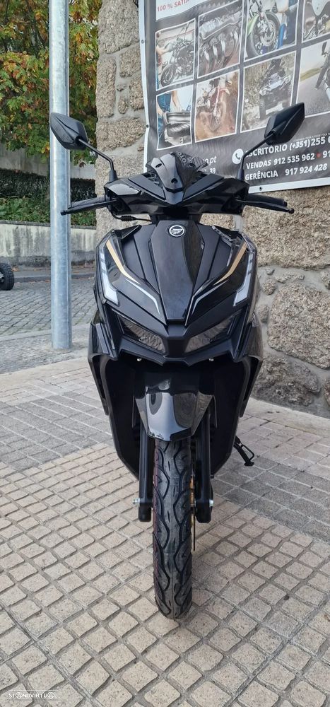 Keeway KEE Icon 125S - 4