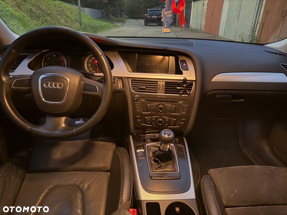 Audi A4 Avant 2.0 TDI - 6