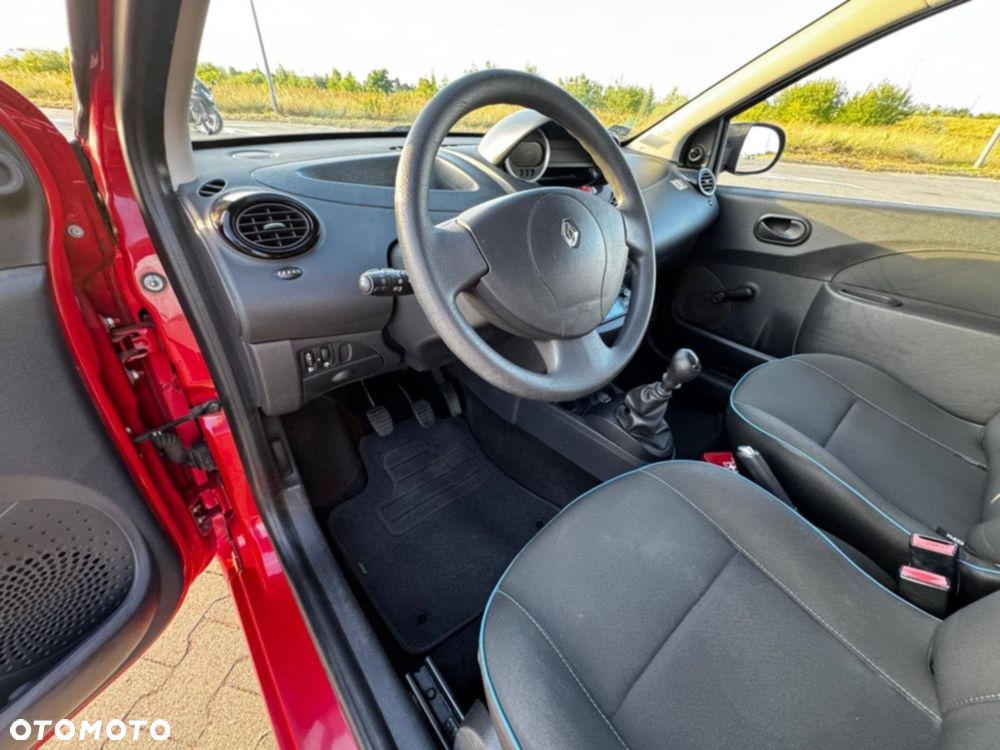 Renault Twingo 1.2 LEV 16V 75 eco2 - 11