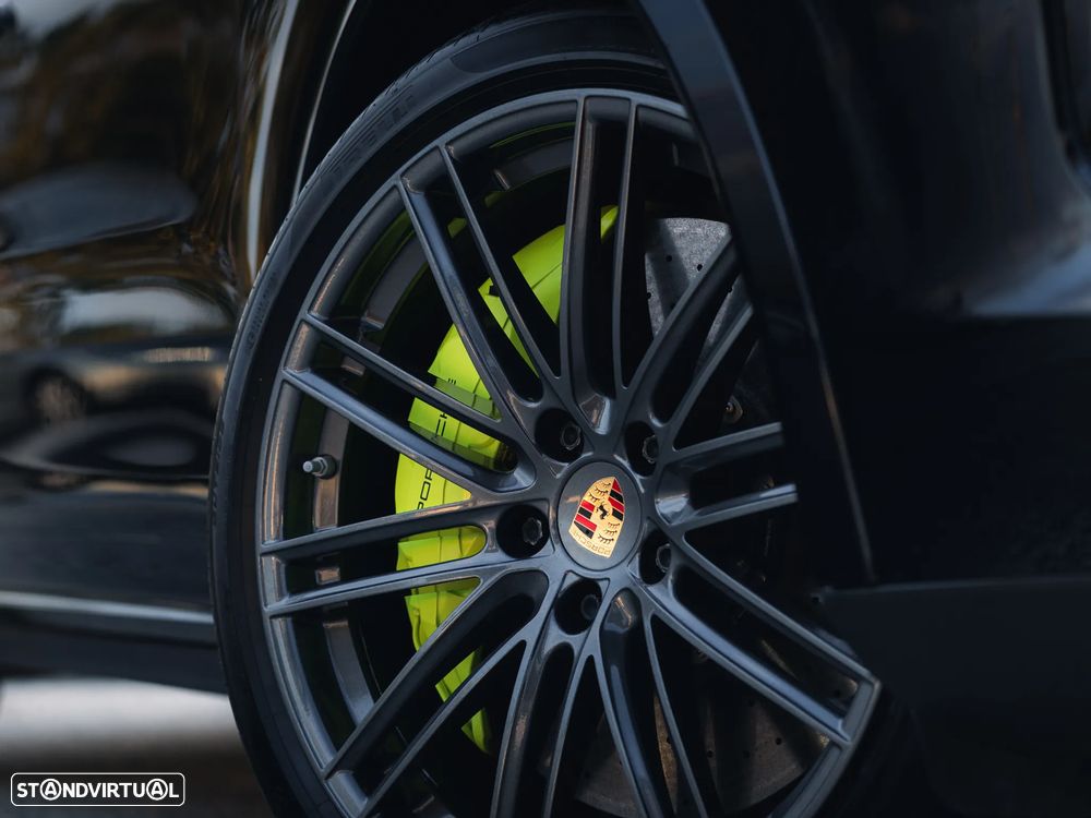 Porsche Cayenne Coupé Turbo S E-Hybrid - 27