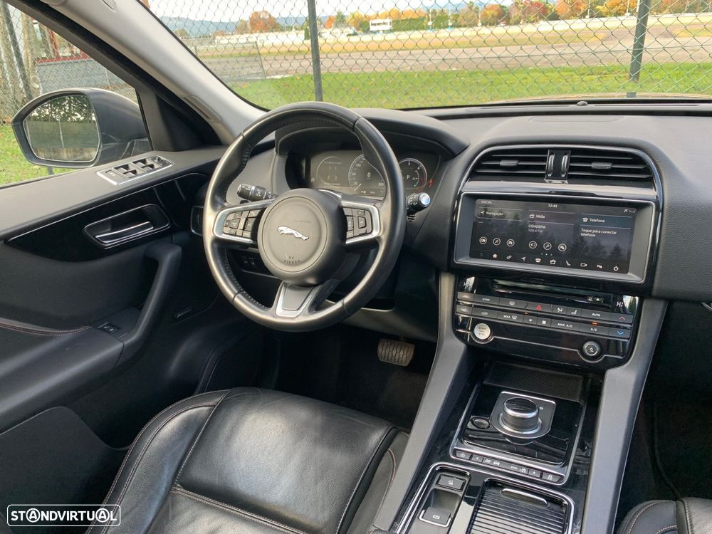 Jaguar F-Pace 2.0 i4D R-Sport Aut. - 17