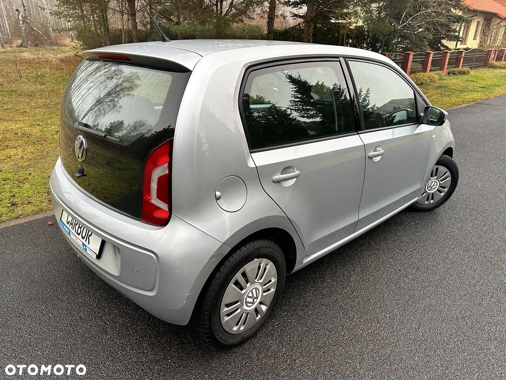 Volkswagen up! high - 14