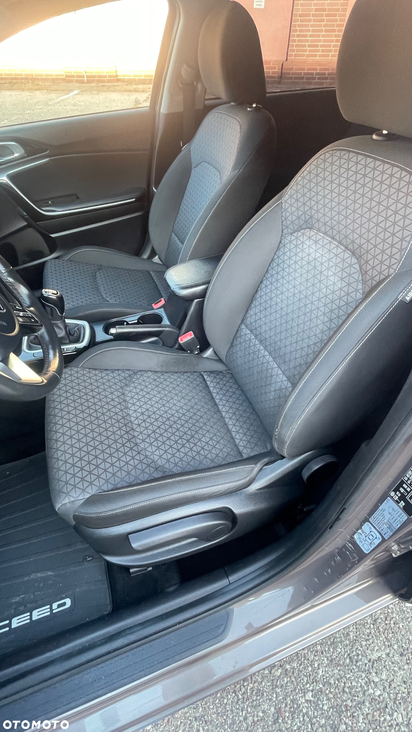 Kia Ceed 1.6 CRDi SCR M - 18