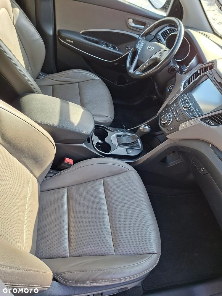 Hyundai Santa Fe - 12