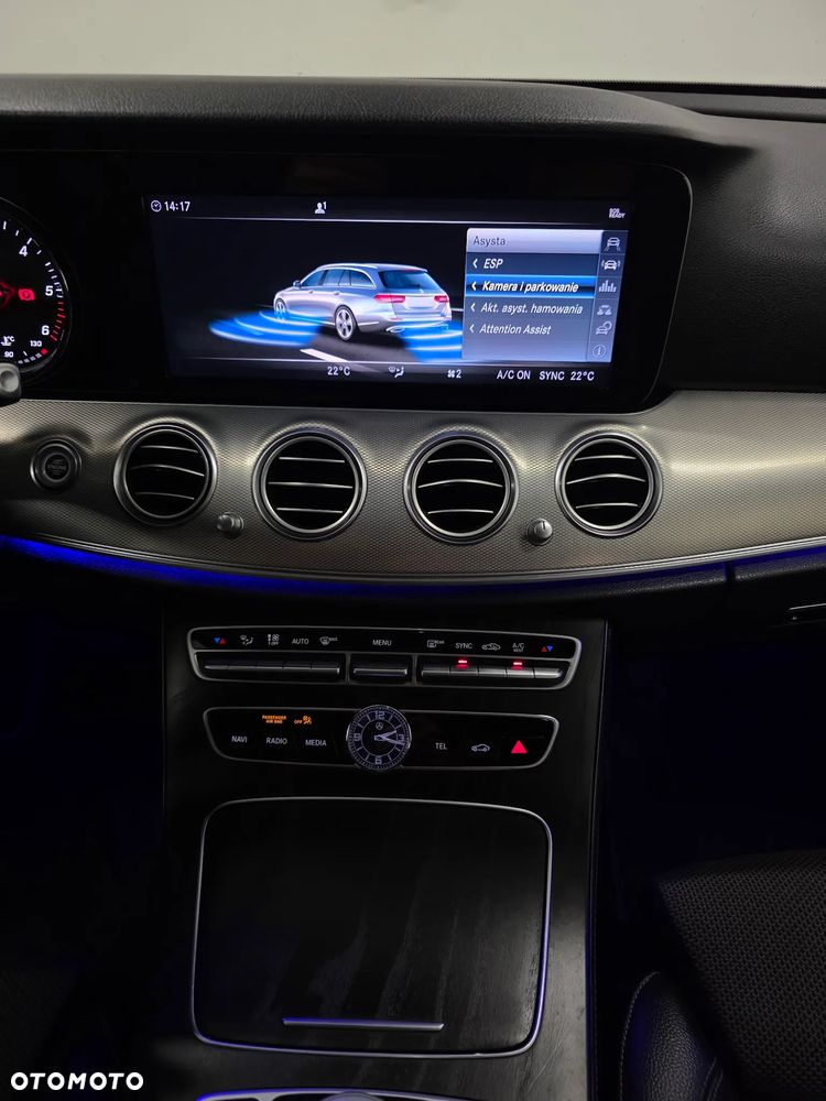 Mercedes-Benz Klasa E 220 d 9G-TRONIC AMG Line - 16