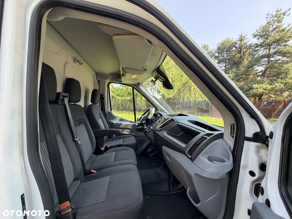 Ford Transit - 20