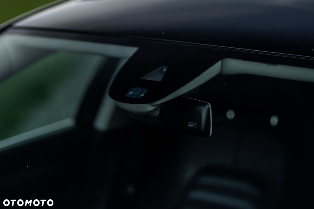 Volkswagen Passat 2.0 TDI Highline - 22
