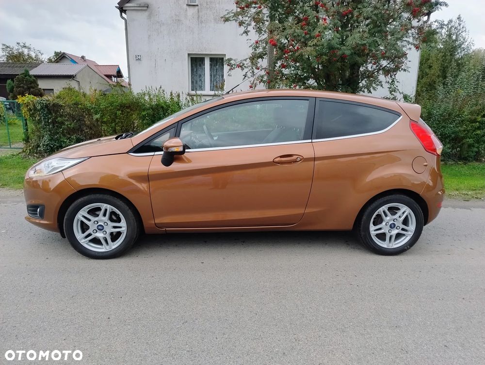 Ford Fiesta 1.0 EcoBoost S&S TITANIUM - 23