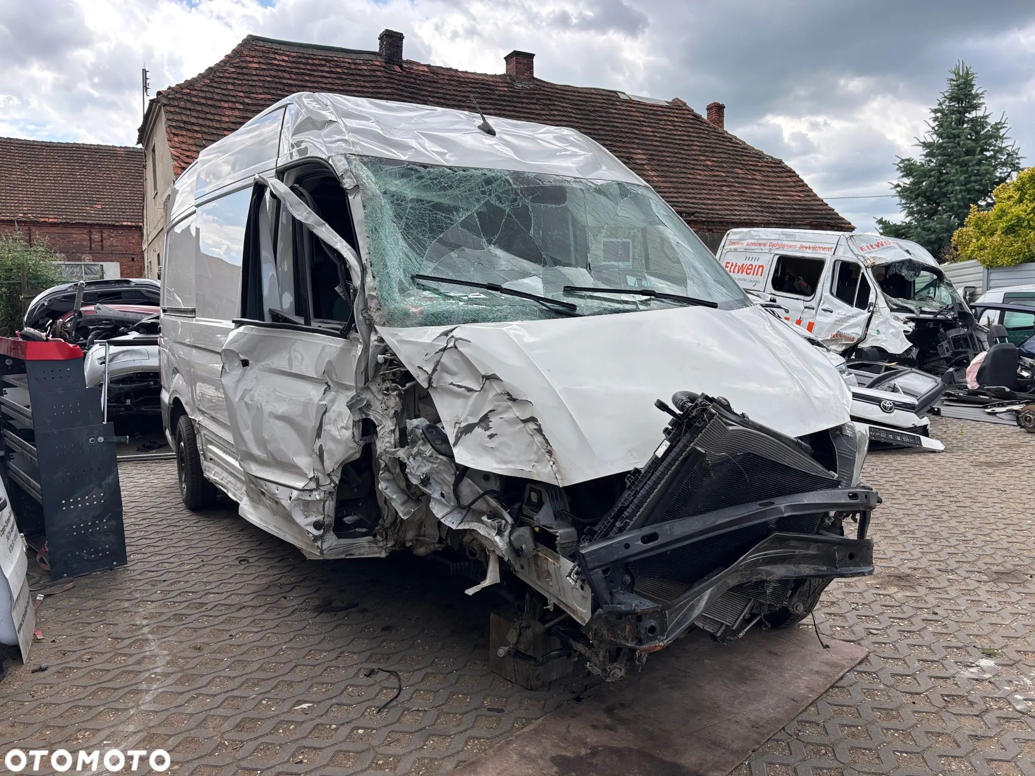 Volkswagen Crafter - 1