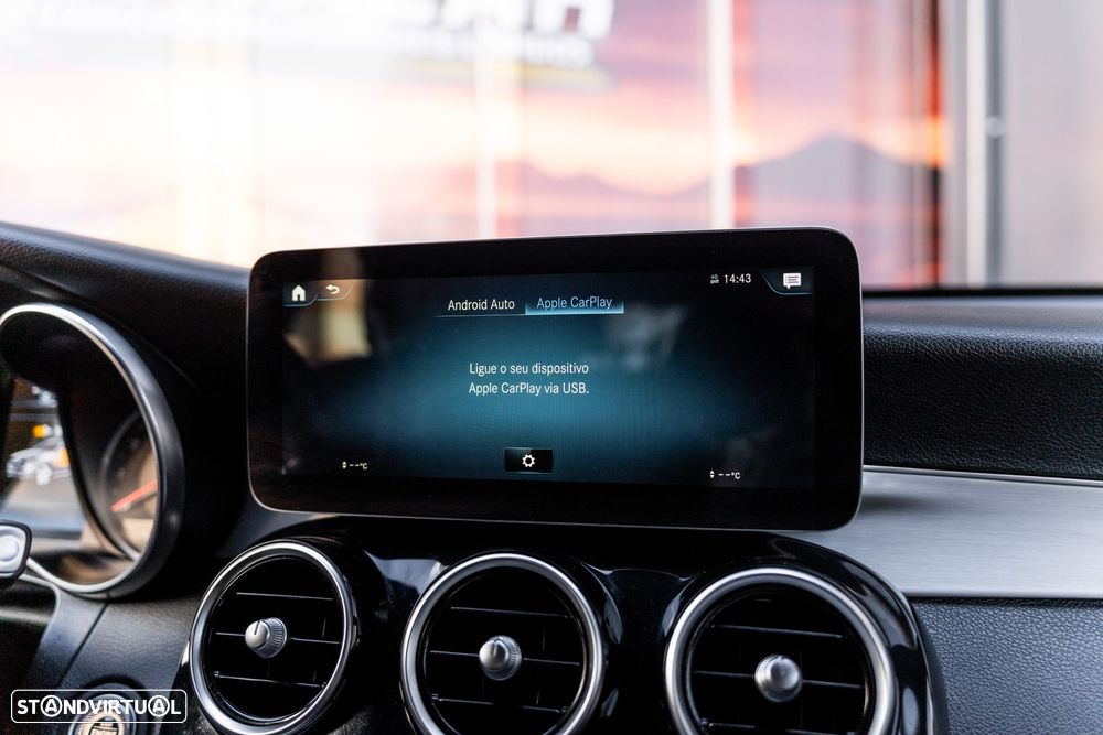 Mercedes-Benz GLC 300 e Coupe 4Matic 9G-TRONIC AMG Line - 12