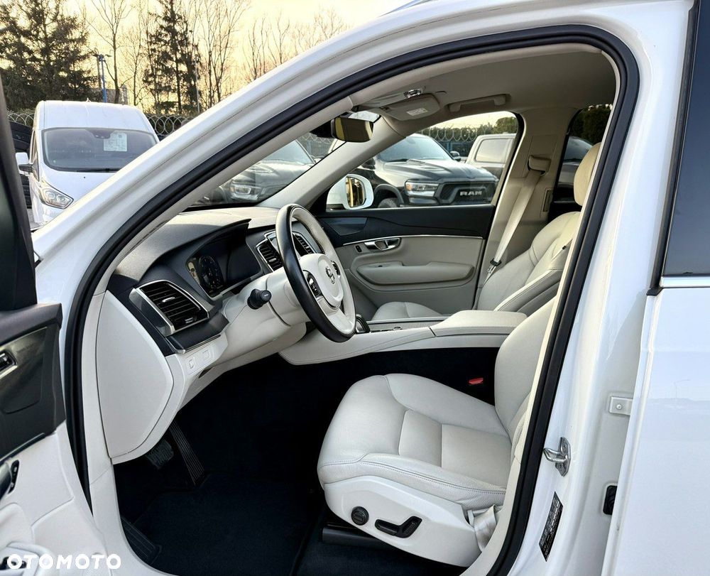 Volvo XC 90 B5 D AWD Geartronic Inscription - 9