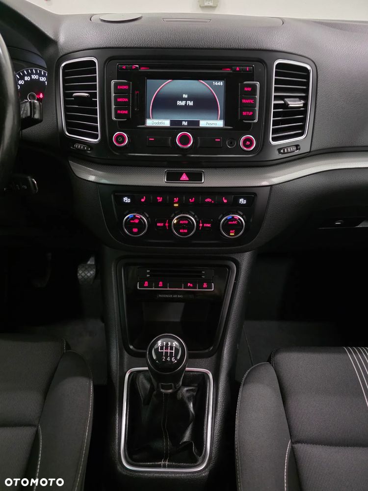 Volkswagen Sharan 2.0 TDI Blue Motion Style - 12