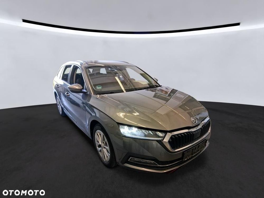 Skoda Octavia - 2