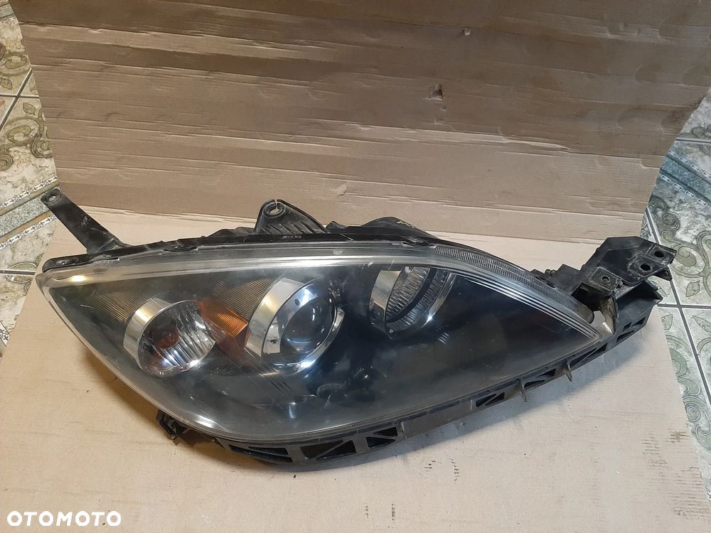 Lampa Mazda 3  prawa - 3