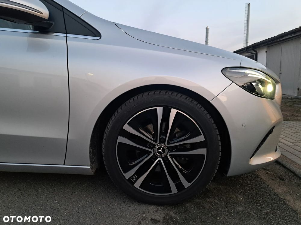 Mercedes-Benz Klasa B 180 d 8G-DCT Progressive - 14