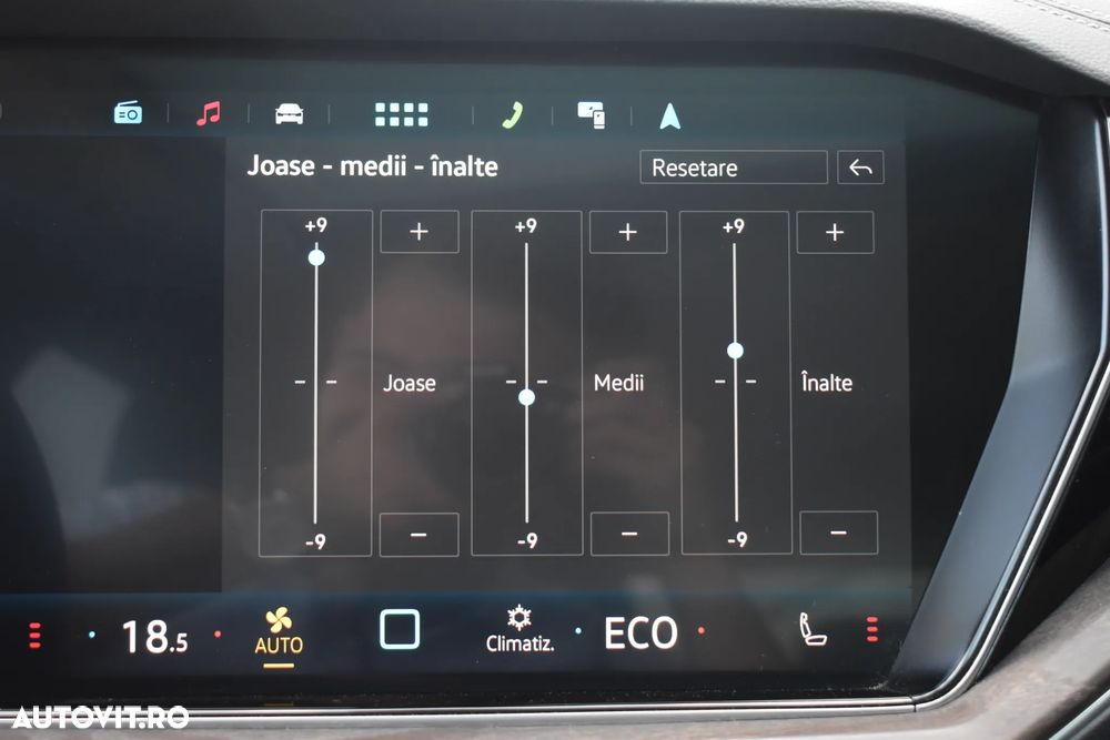 Volkswagen Touareg V6 TDI 4MOTION Elegance - 30