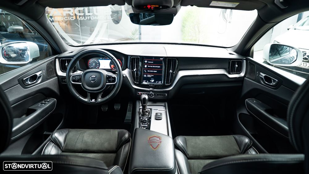 Volvo XC 60 D4 AWD RDesign - 29