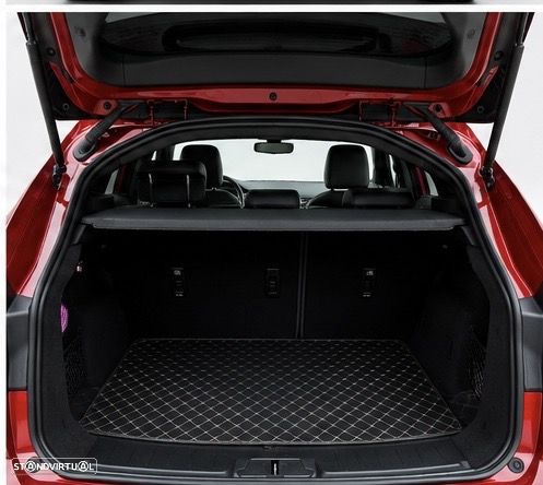 Jaguar E-Pace P300 AWD Aut. S - 3