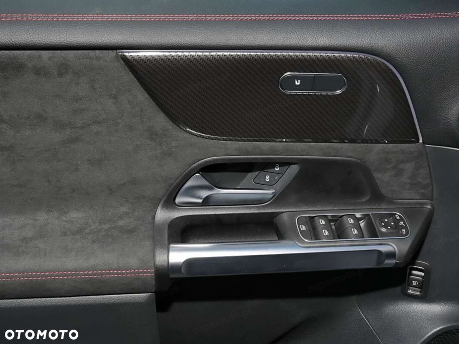 Mercedes-Benz GLB 200 d AMG Line 8G-DCT - 15