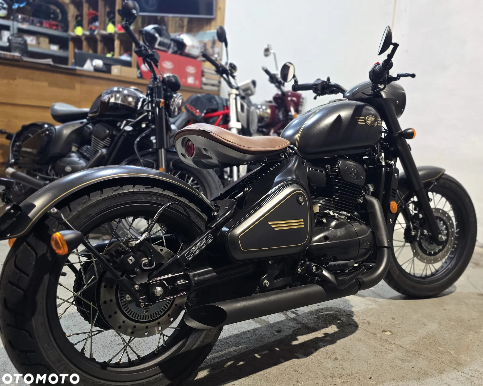Jawa 350 - 4