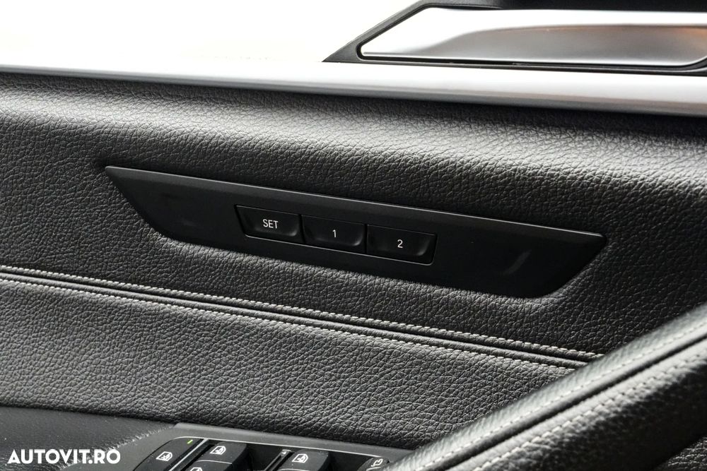 BMW Seria 5 530d xDrive Aut. Luxury Line - 31
