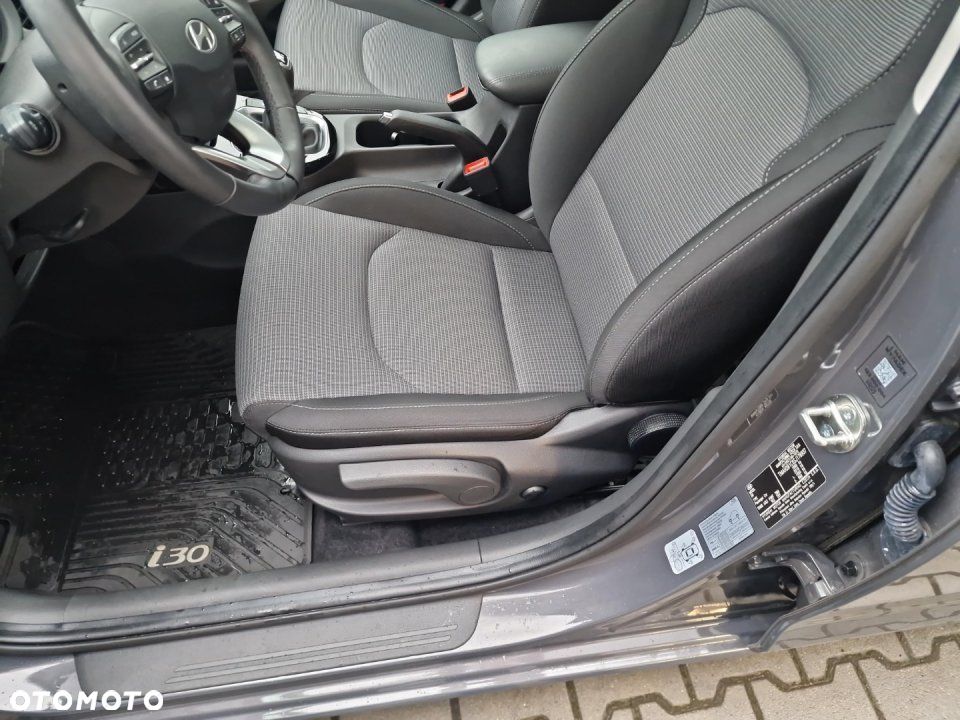 Hyundai i30 - 12