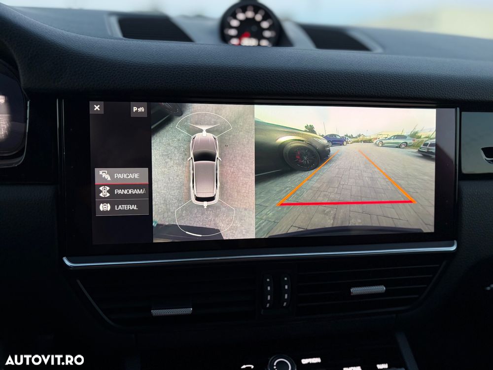 Porsche Cayenne Tiptronic S - 16