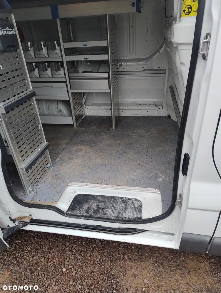 Renault trafic - 13
