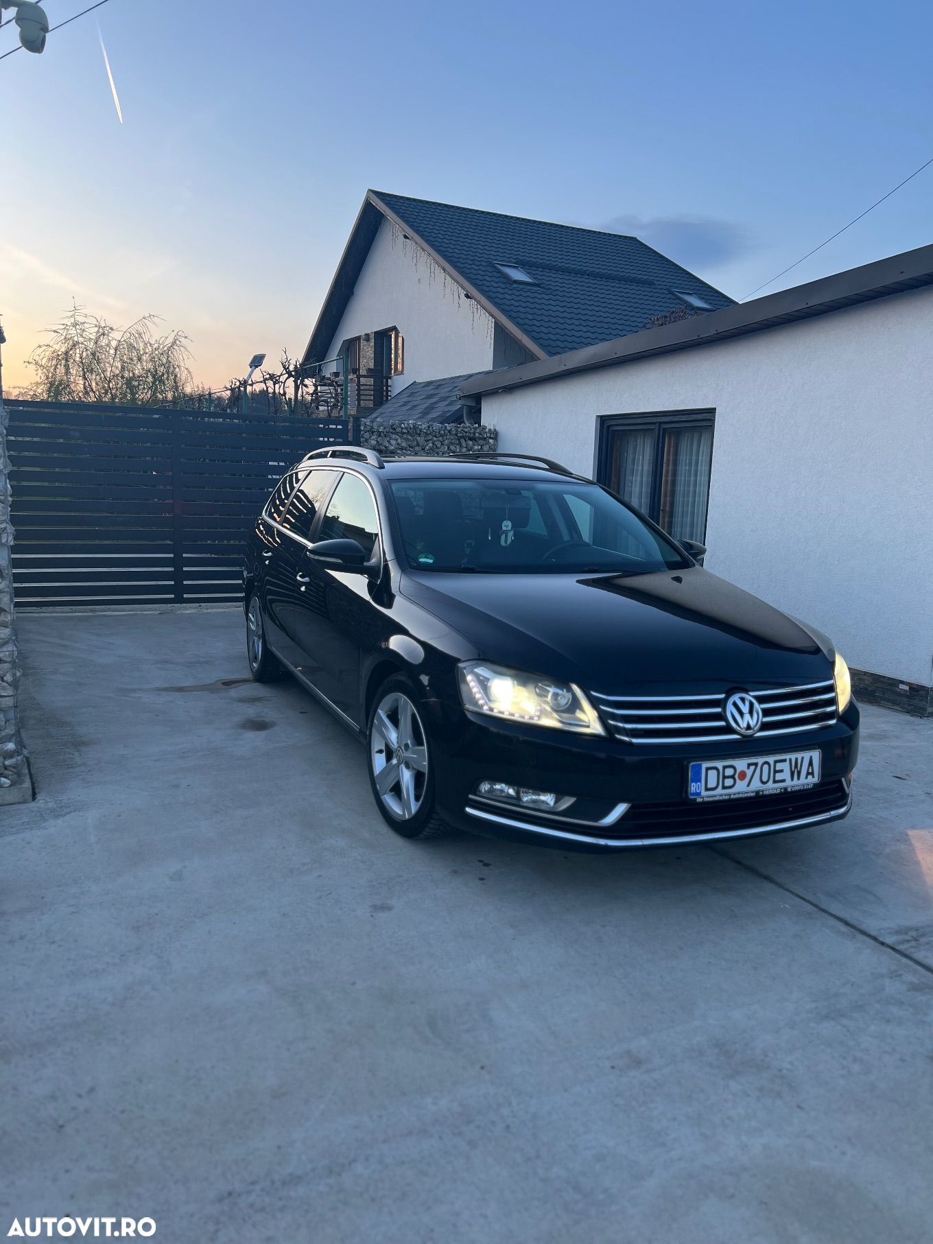Volkswagen Passat Variant 2.0 TDI Blue TDI DSG Comfortline - 1