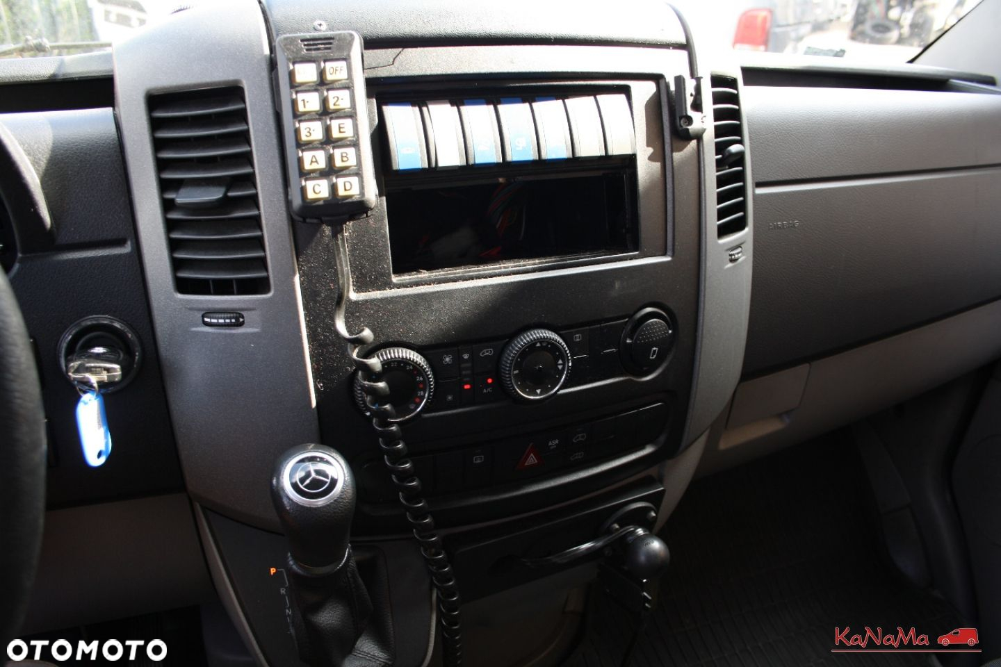 Mercedes-Benz Sprinter - 4