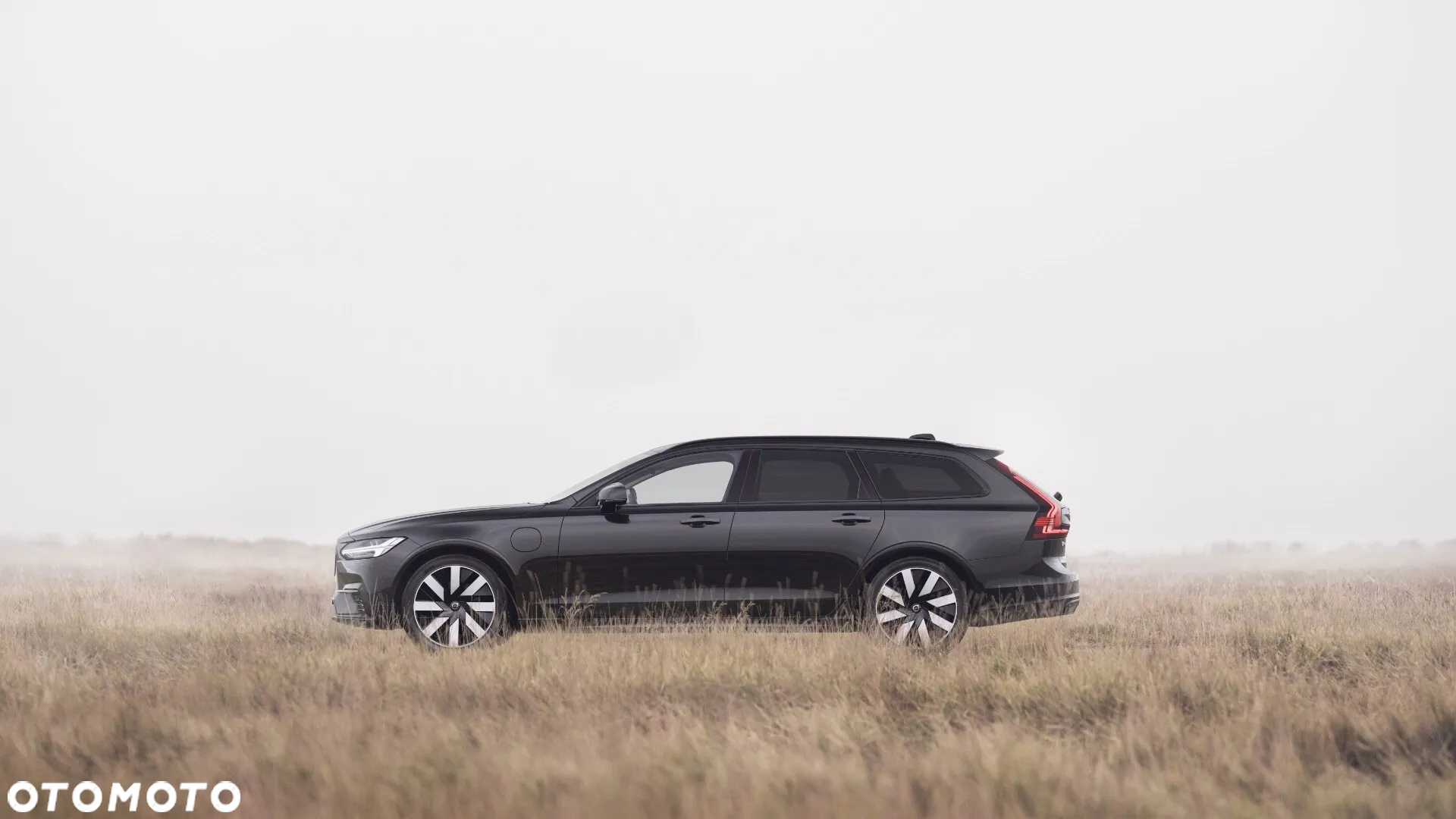 Volvo V90 T8 AWD Plug-In Hybrid Ultra Dark - 11