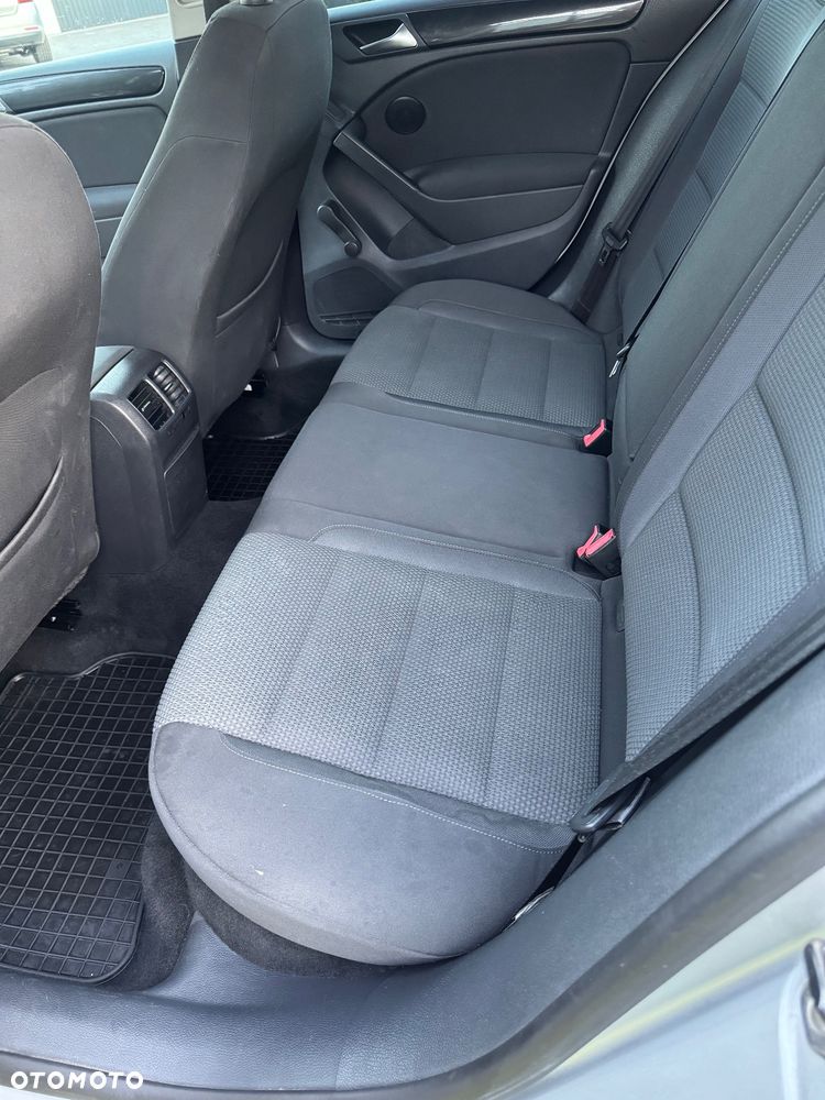 Volkswagen Golf - 9