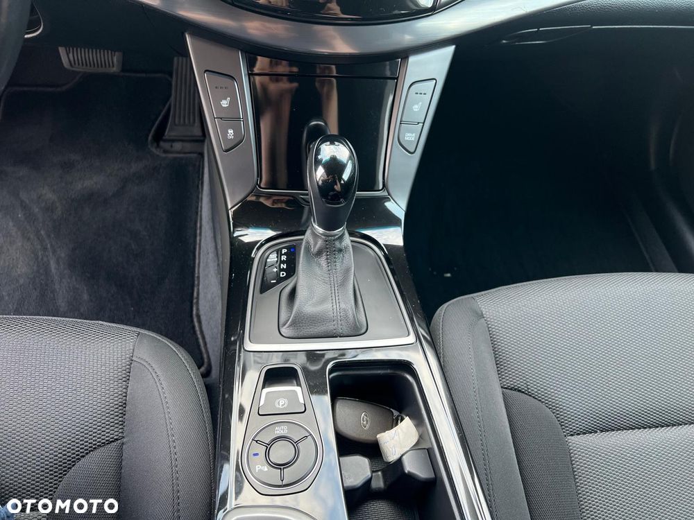 Hyundai i40 Kombi blue 1.7 CRDi DCT Premium - 26