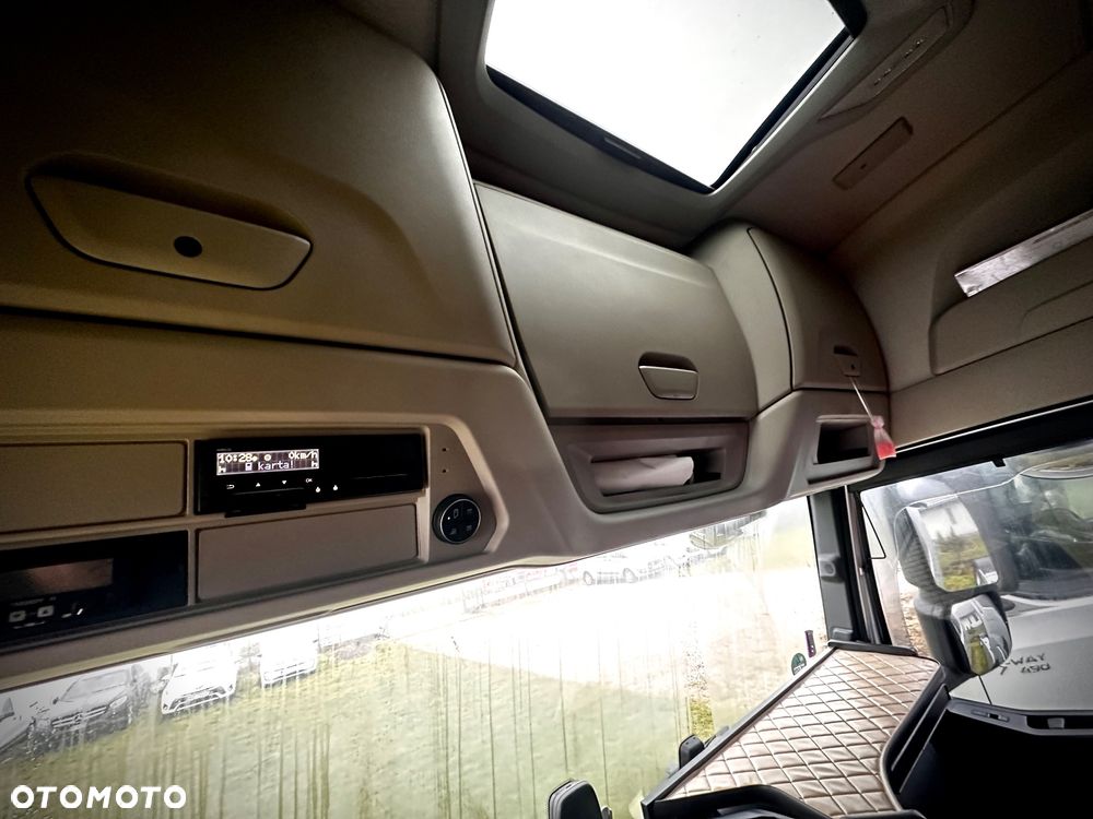 Iveco IVECO S-WAY 490 AS - 23