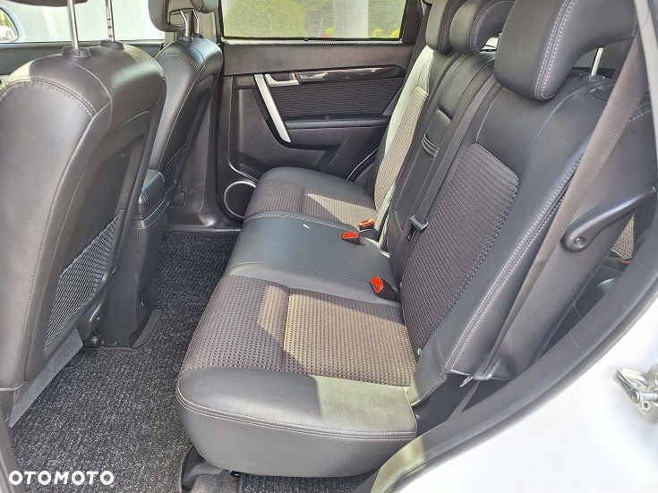 Chevrolet Captiva 2.4 2WD Travel Edition - 22