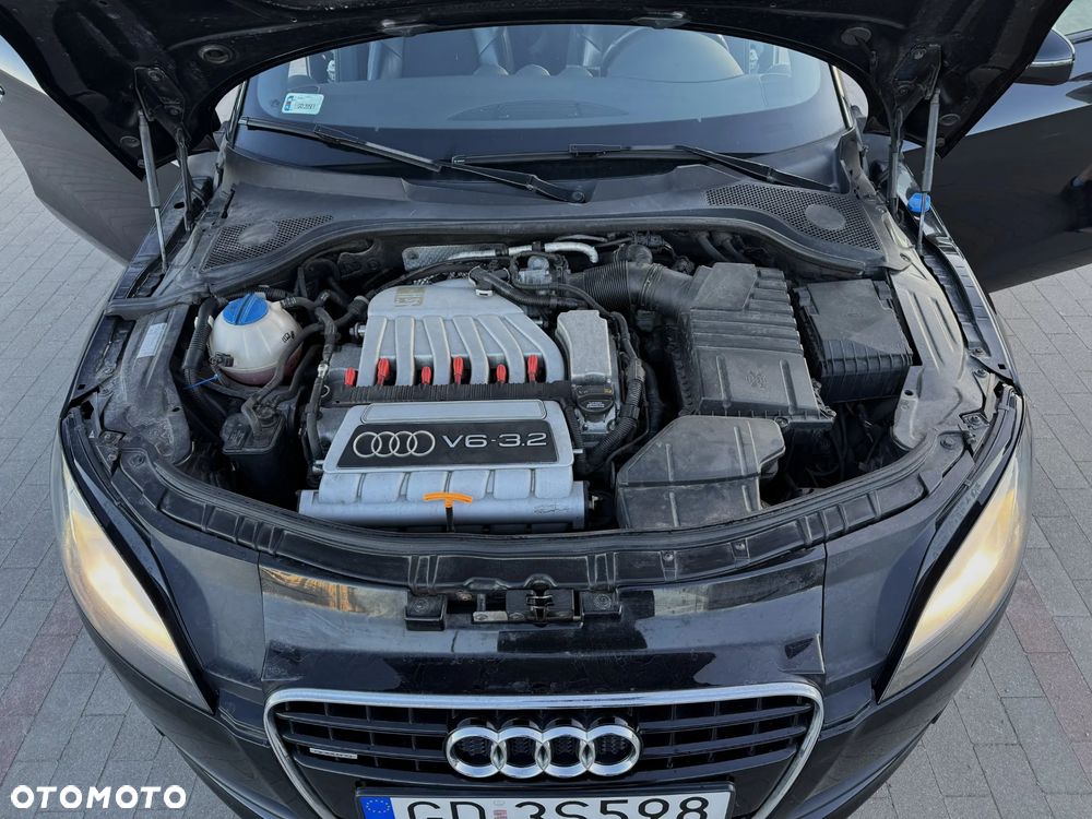 Audi TT Coupé 3.2 FSI Quattro S tronic - 12