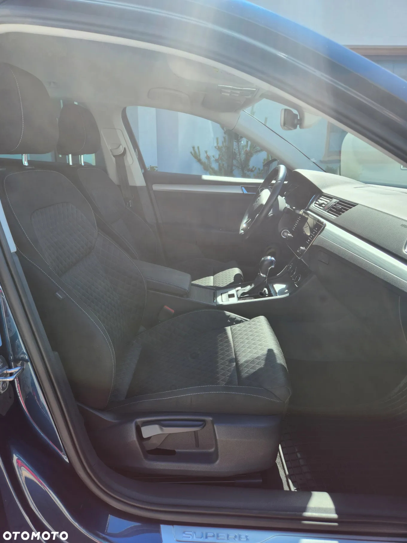 Skoda Superb 2.0 TDI DSG Premium Edition - 12