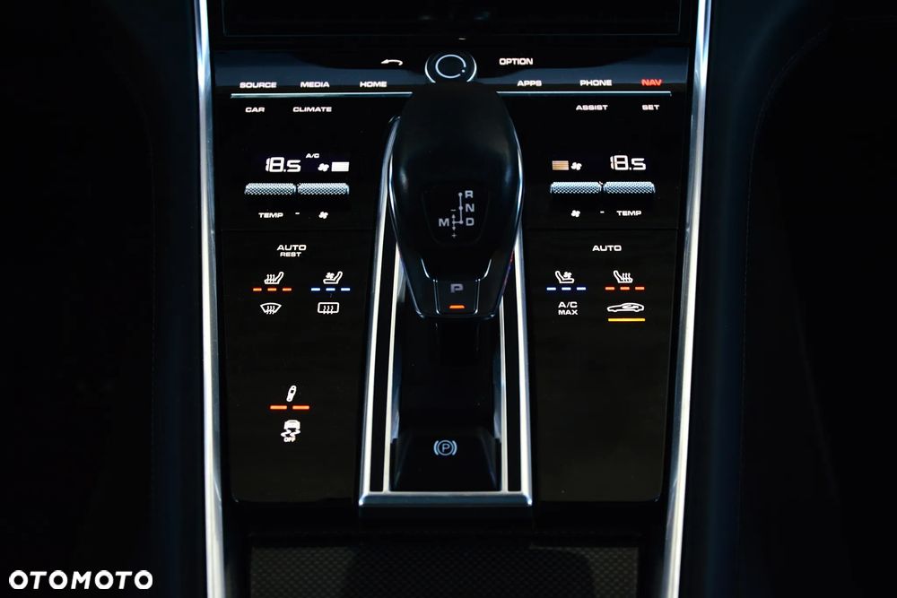 Porsche Panamera Turbo - 26