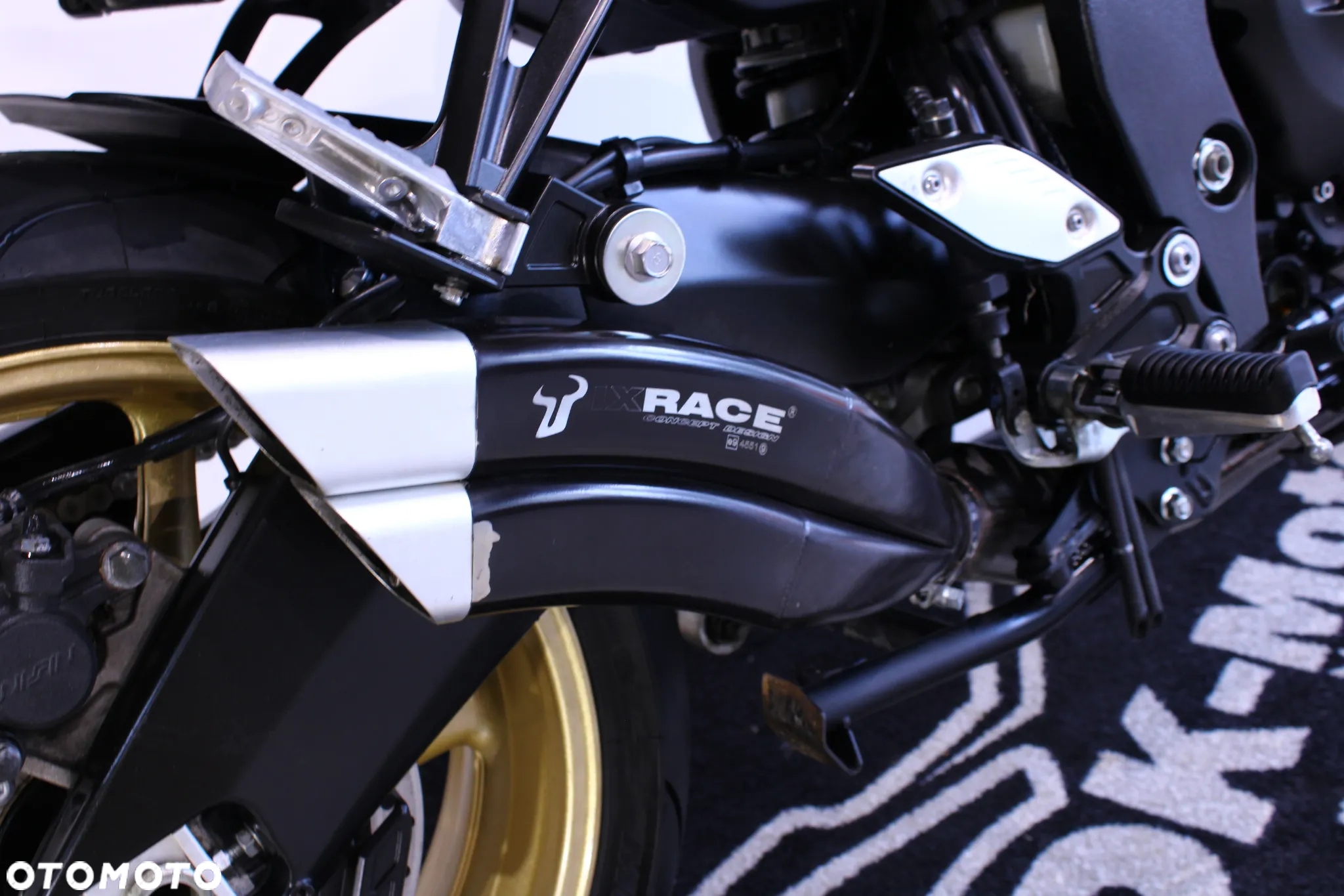 Yamaha FZ8 - 18