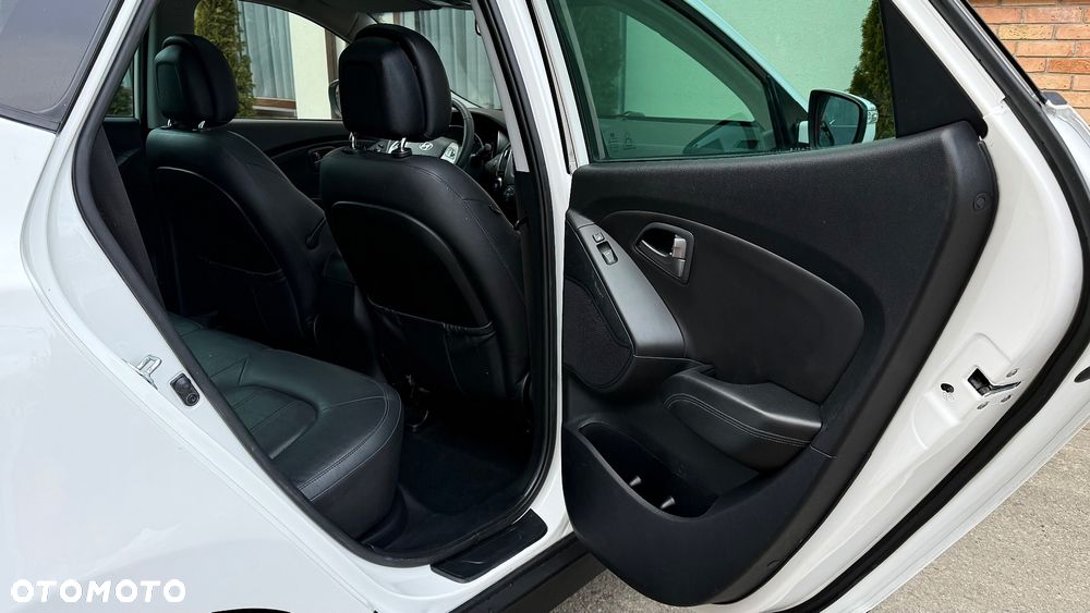 Hyundai ix35 2.0 CRDi 4WD Automatik Premium - 29