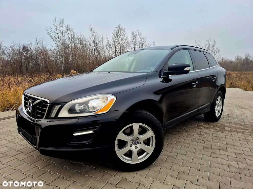 Volvo XC 60 2.4D AWD Momentum - 25
