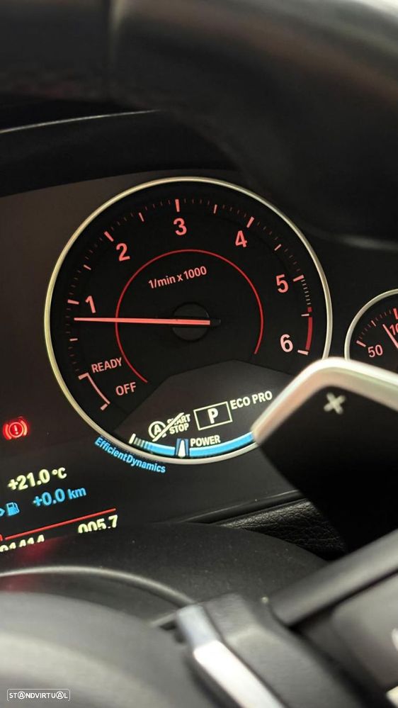 BMW 320 d xDrive Pack M Auto - 43