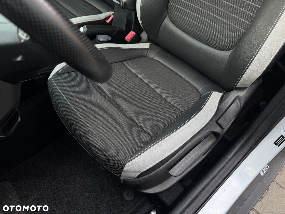 Kia Stonic 1.2 L Business Line - 12