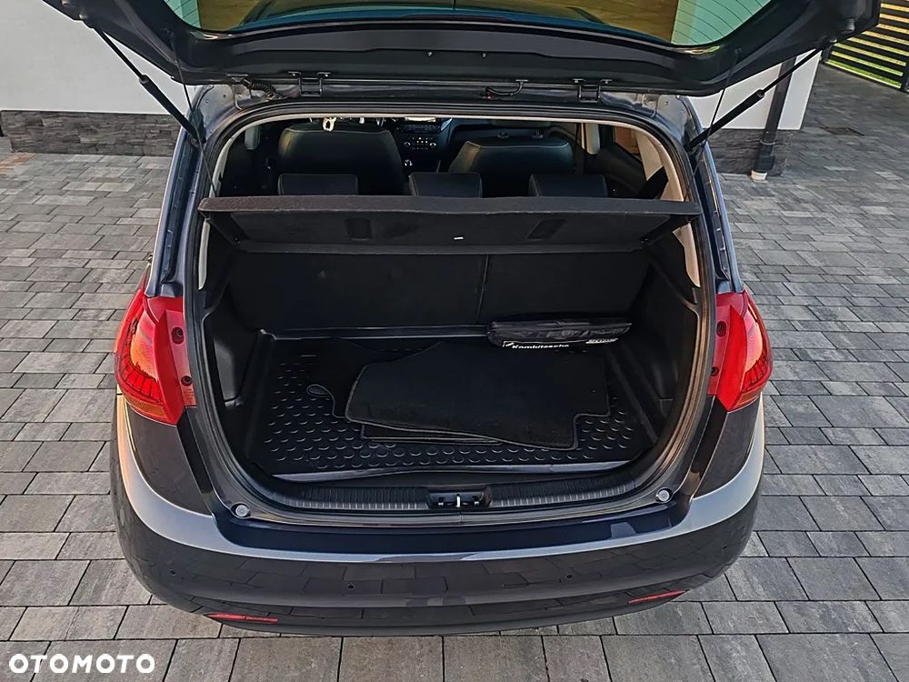 Kia Venga 1.4 CVVT Dream Team Edition - 34