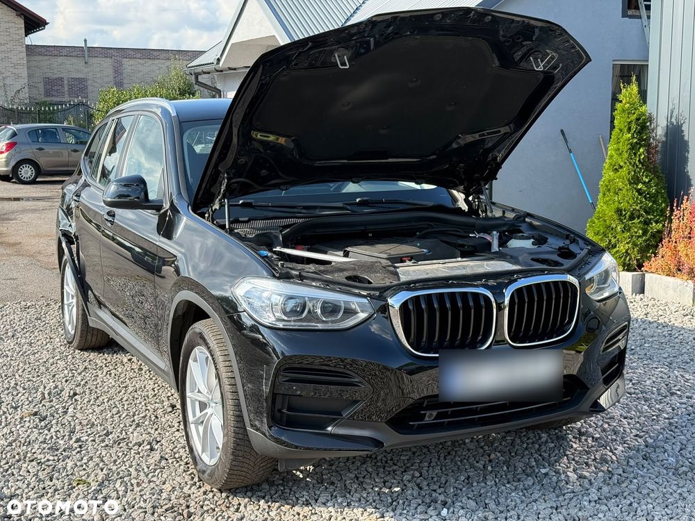 BMW X3 xDrive20i Advantage - 8