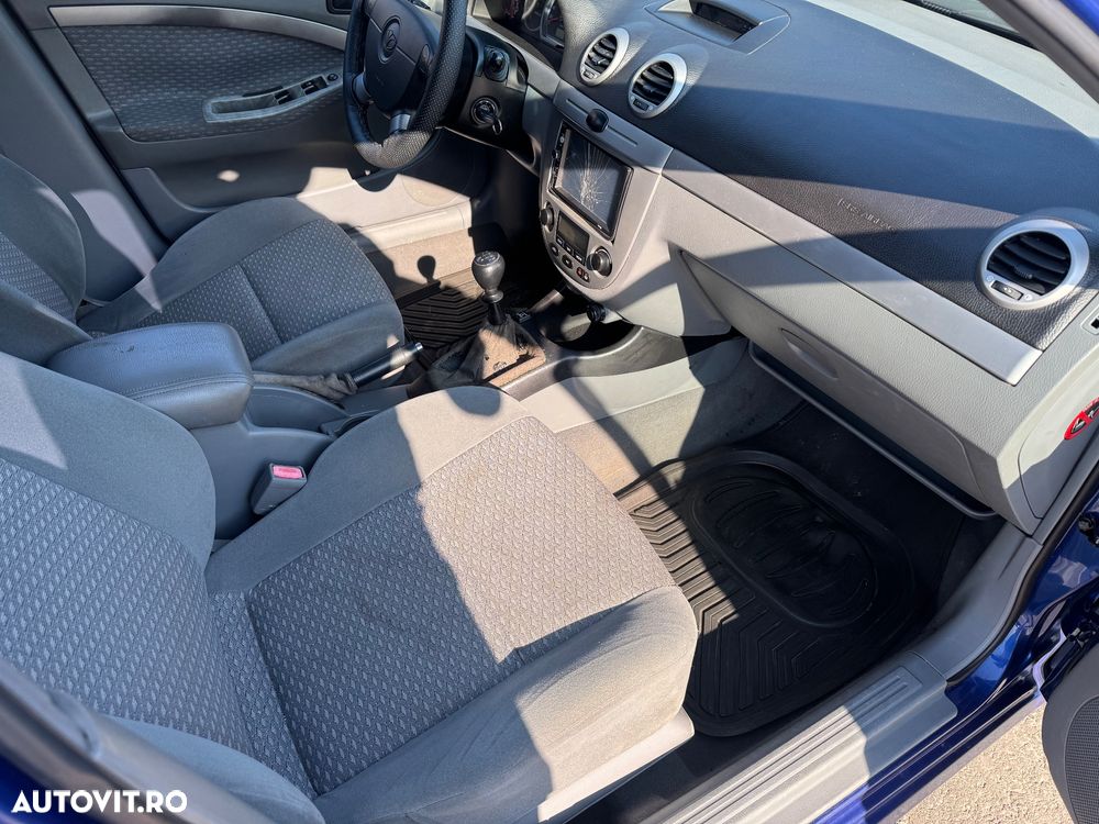 Daewoo Lacetti 1.6i SX - 13