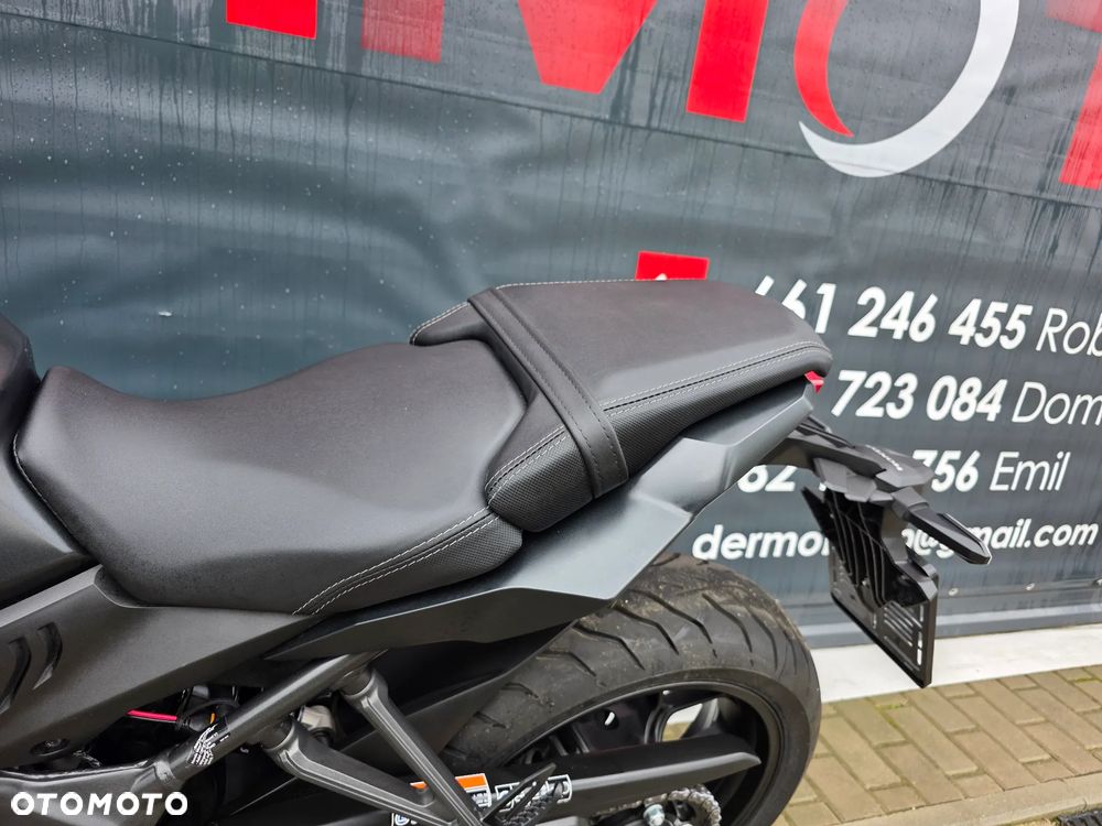 Honda CB - 8